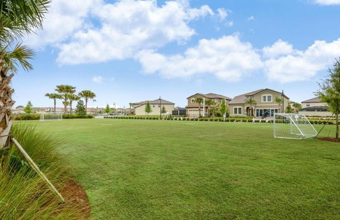 Beautiful Townhome Wprivate Pool 7 Mi To Disney คิสซิมมี ภายนอก รูปภาพ