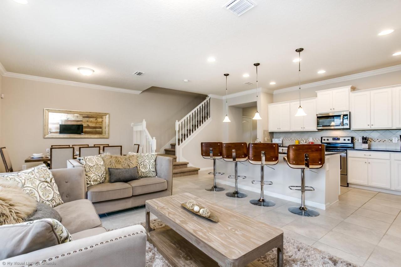 Beautiful Townhome Wprivate Pool 7 Mi To Disney คิสซิมมี ภายนอก รูปภาพ